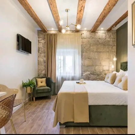 Old Town Vibes For 2, Luxury With Sea View 아파트 스플리트