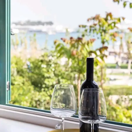 Old Town Vibes For 2, Luxury With Sea View * Split