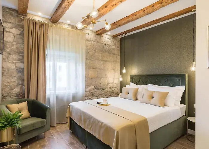 Old Town Vibes For 2, Luxury With Sea View Split