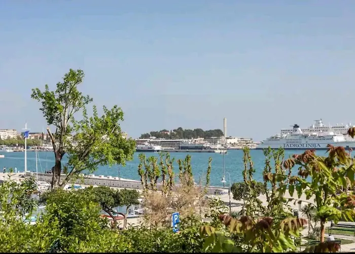 Old Town Vibes For 2, Luxury With Sea View Split