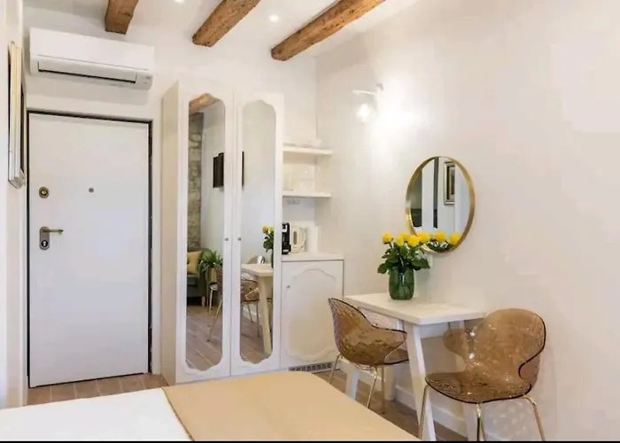 Old Town Vibes For 2, Luxury With Sea View * Split