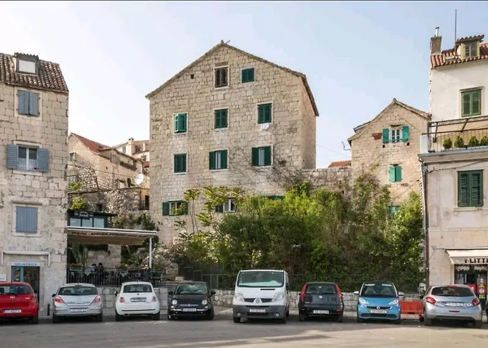 Apartment Old Town Vibes For 2, Luxury With Sea View