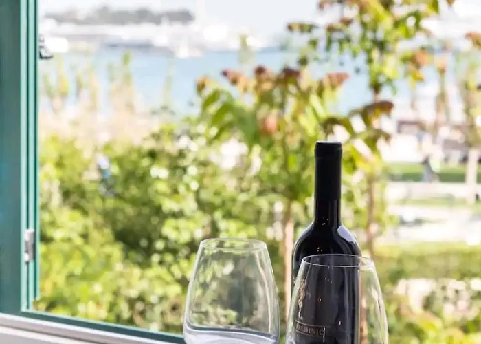 Old Town Vibes For 2, Luxury With Sea View * Split